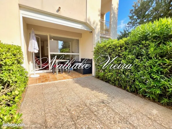 Studio 1 pièce 25 m²