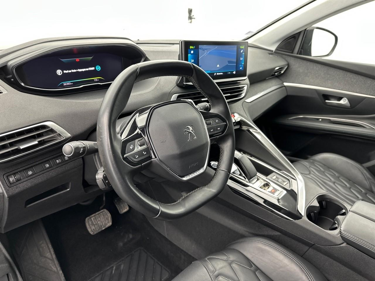 Peugeot 3008 hybrid 225 e-eat8 allure — photo 8