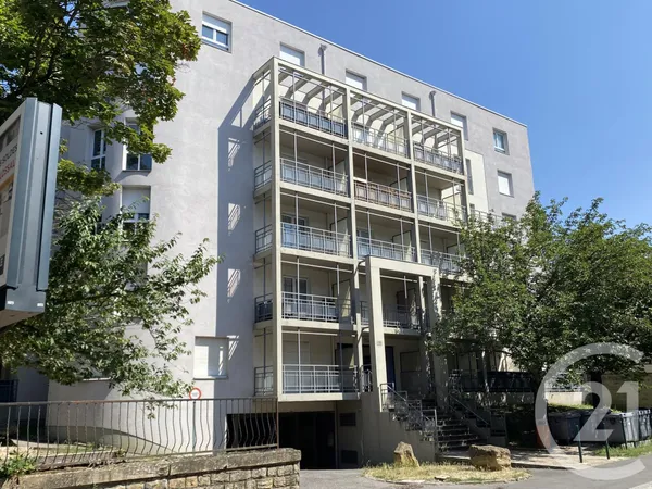 Studio 1 pièce 18 m²