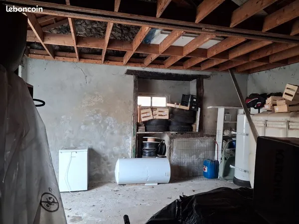 Garage bourg de Fossemagne