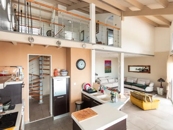 Maison 5 pièces 165 m²