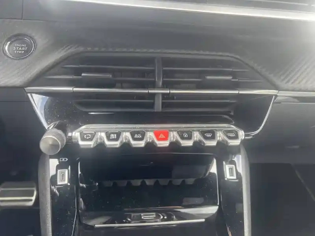 Peugeot 208 electrique 50 kwh 136ch — photo 26