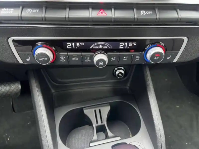 Audi Q2 35 tfsi 150 s tronic 7 — photo 53