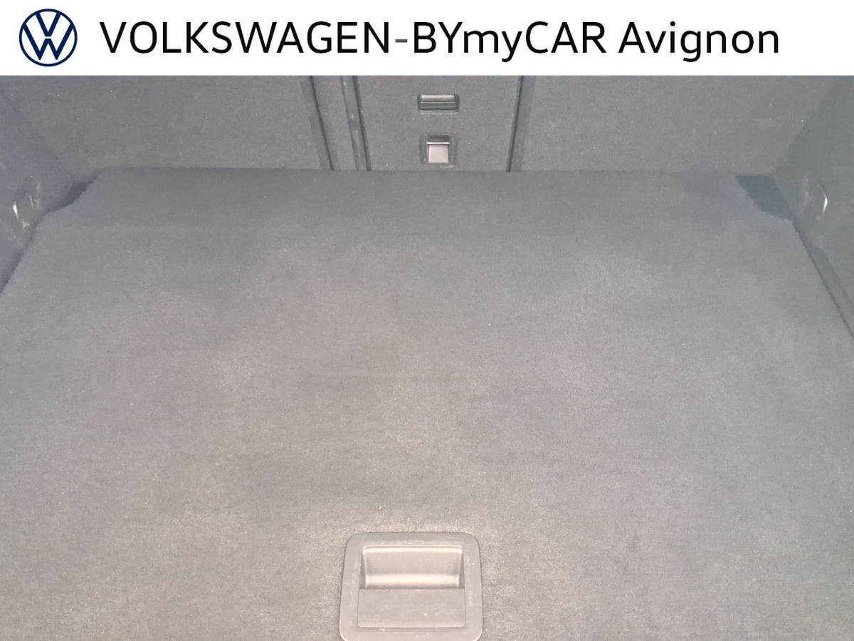 Volkswagen Golf 1.0 eTSI OPF 110 DSG7 — photo 32