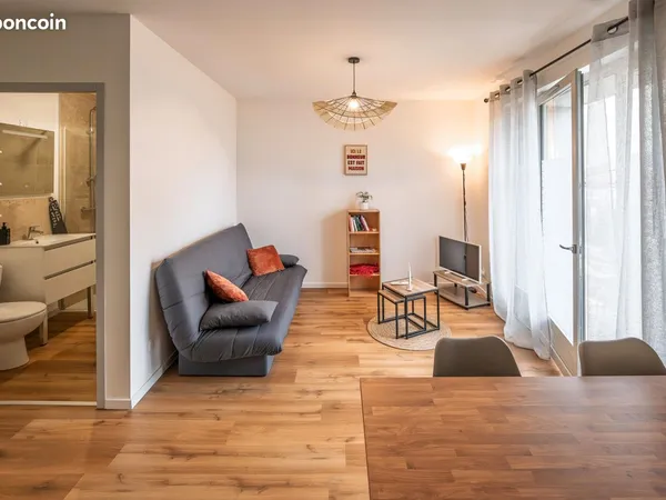 Appartement neuf meublé - Location de 1 à 3 mois - Garage, Wifi, Clim