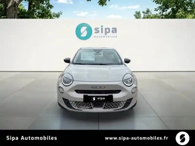 Fiat 600 1.2 hybrid 100ch dct6 — photo 8