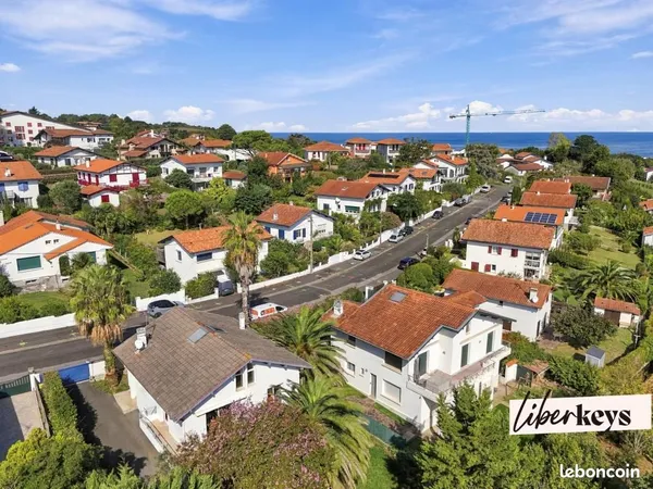 Maison de ville 4 pièces 207 m²