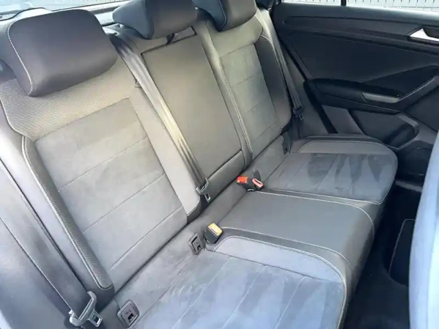 Volkswagen T-Roc 1.5 tsi evo 150 start/stop dsg7 — photo 9