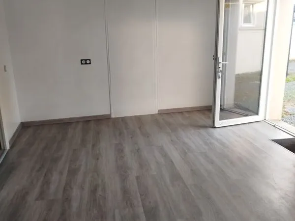 Location F2