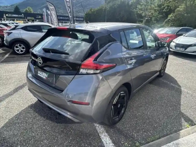 Nissan Leaf 150ch 40kwh acenta 22 — photo 5