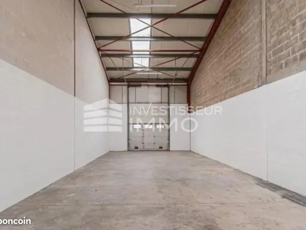 Local d'activité 176 m²