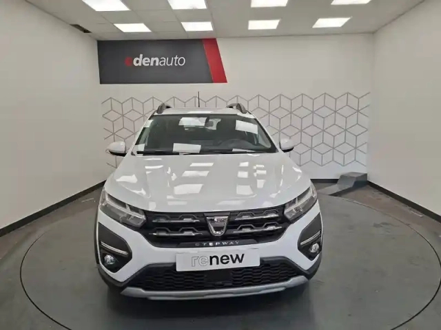 Dacia Sandero tce 90 - 22 — photo 11