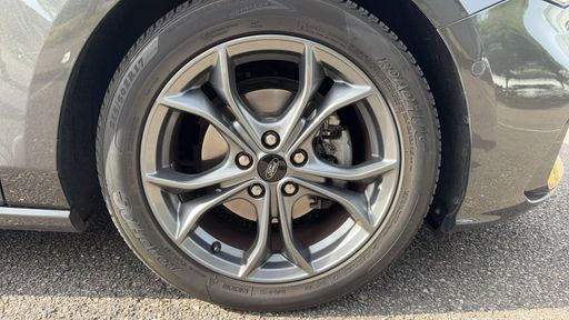 Ford Focus 1.0 EcoBoost 125 - ST Line – 2019 – 96540 km – Essence – Boîte Manuelle — photo 40
