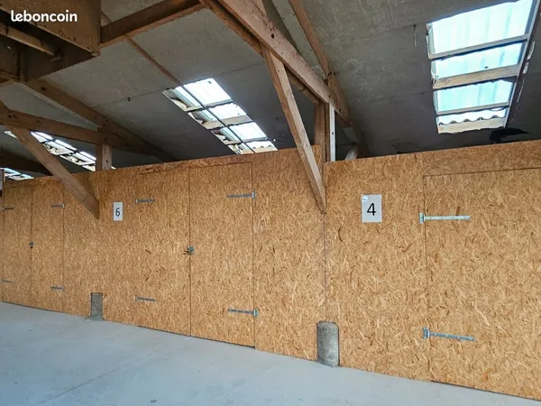 Loue box de stockage 20 m2