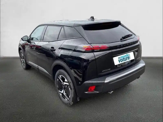 Peugeot 2008 hybrid 145 e-dcs6 — photo 7