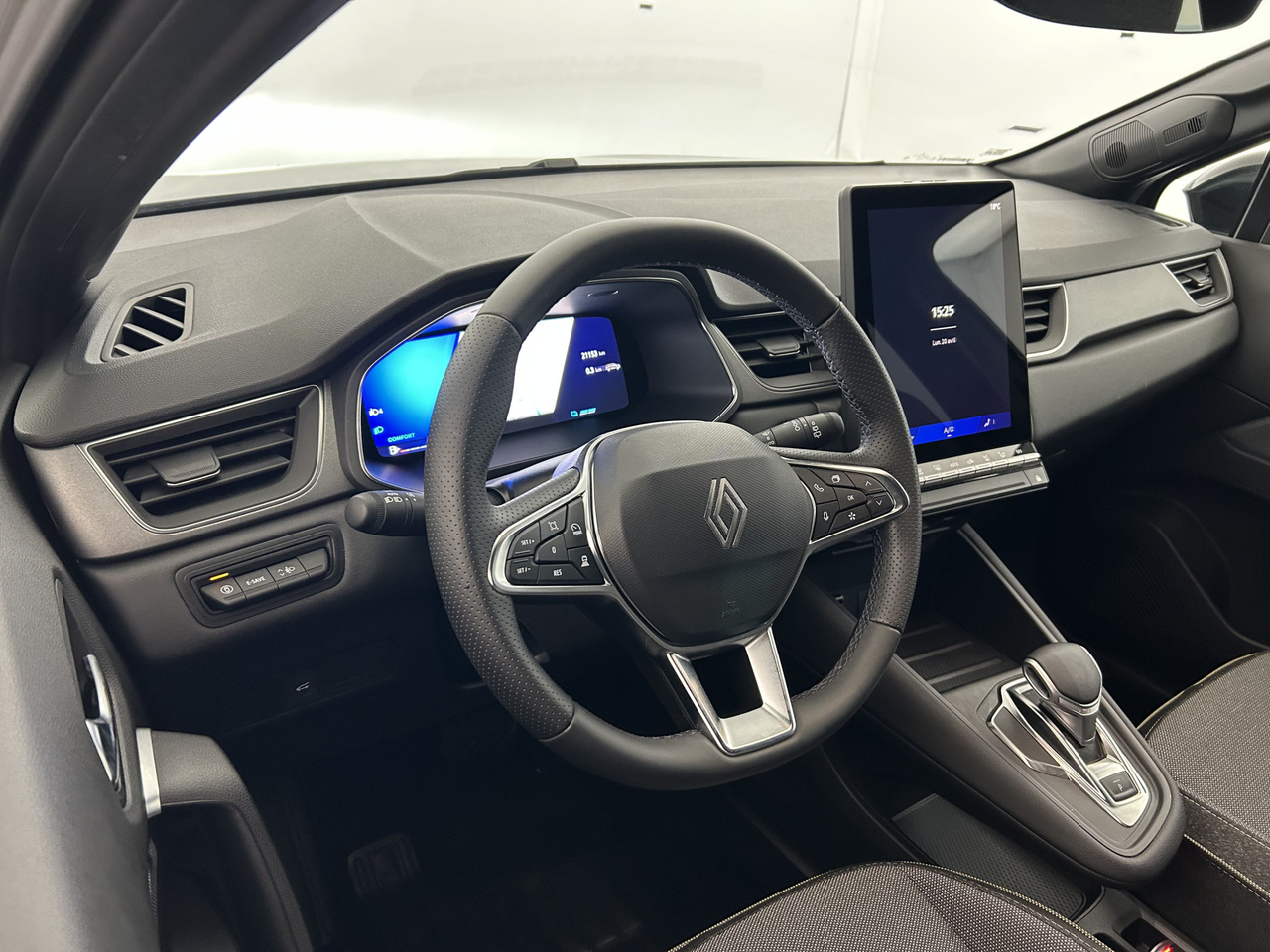 Renault Symbioz — photo 10