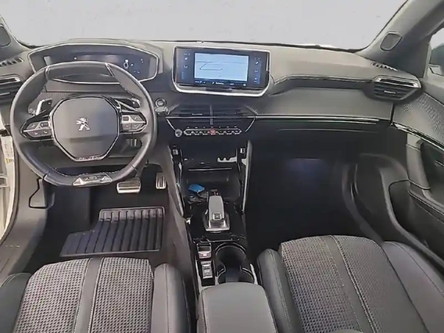 Peugeot 2008 puretech 130 s&amp;s eat8 — photo 8