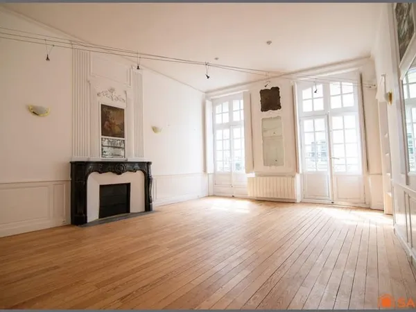 Bureaux 8 pièces 200 m²