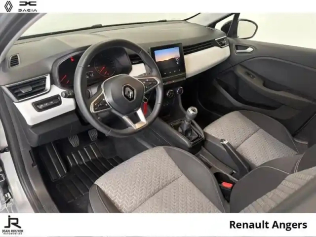 Renault Clio 1.5 blue dci 100ch evolution — photo 15