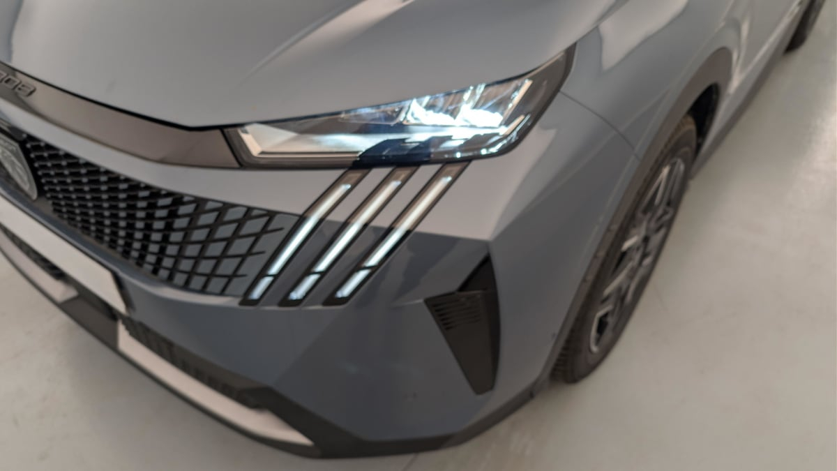 Peugeot 3008 — photo 23