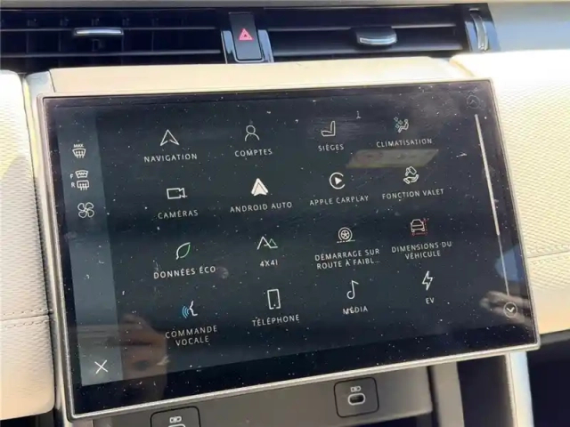 Land Rover Discovery Sport p270e phev awd bva — photo 23