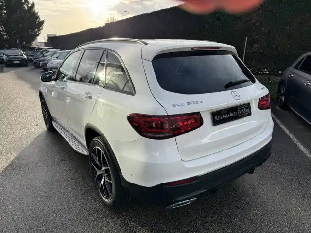 Mercedes Glc 300 e 9g-tronic 4matic — photo 3