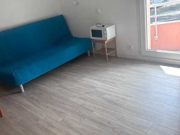 Studio à 300m de la fac