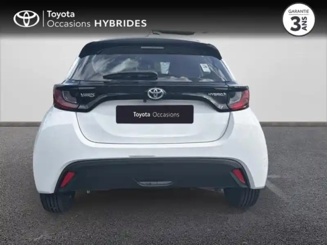 Toyota Yaris 116h dynamic business 5p — photo 10