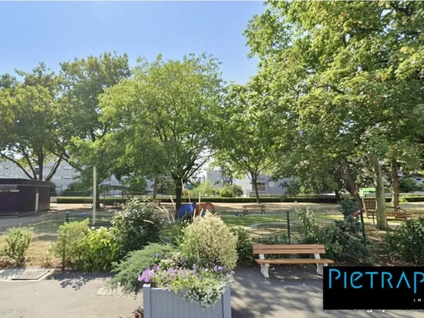 VUE DEGAGEE - T4 de 95 m² avec terrasse