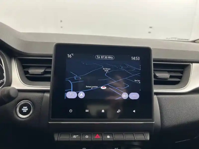 Renault Captur tce 140 edc - 21 — photo 62