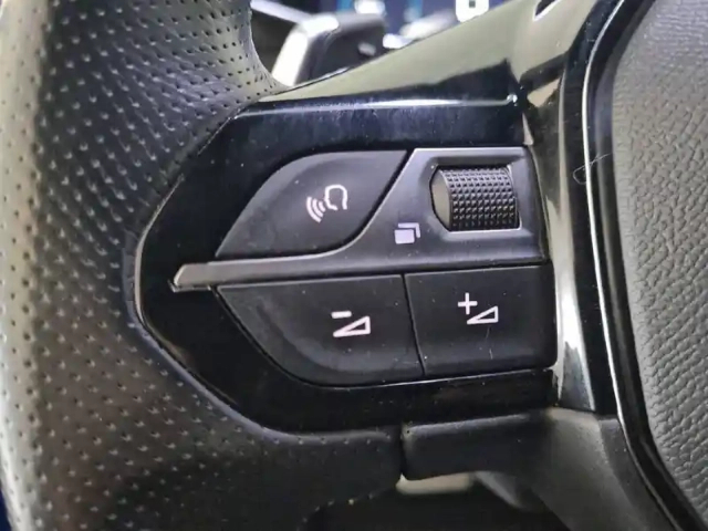 Peugeot 2008 puretech 155 s&amp;s eat8 — photo 31