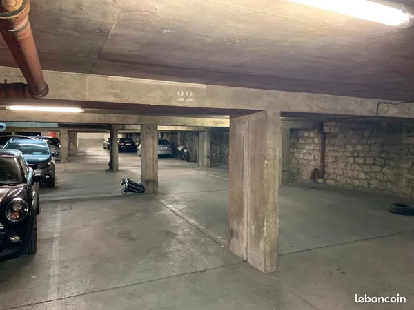 Location parking voltaire Montreuil