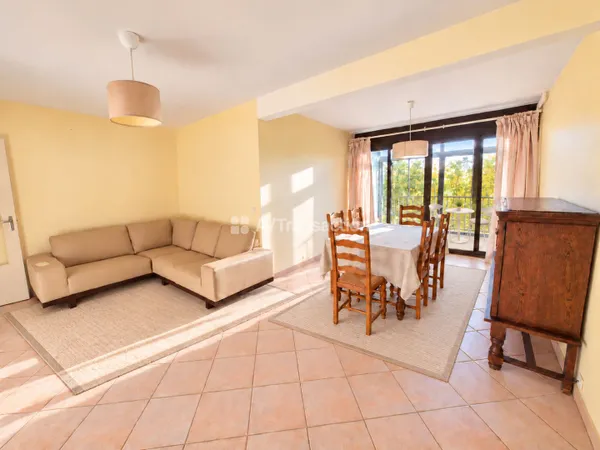 T4 lumineux de 71.5m2 - 2 balcons - Garage inclus et cave