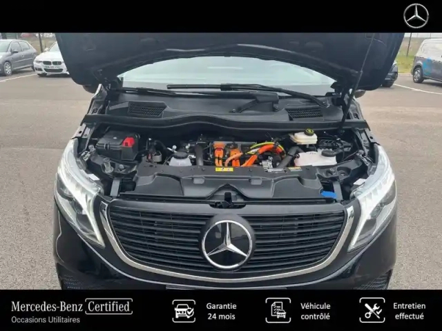 Mercedes Classe V eqv 300 extra long 204 ch — photo 38