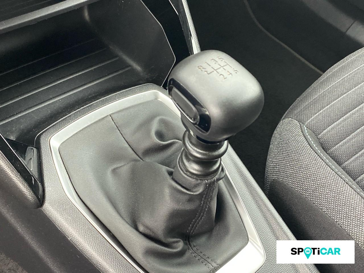 Peugeot 2008 1.2 puretech 100ch s&s style — photo 14