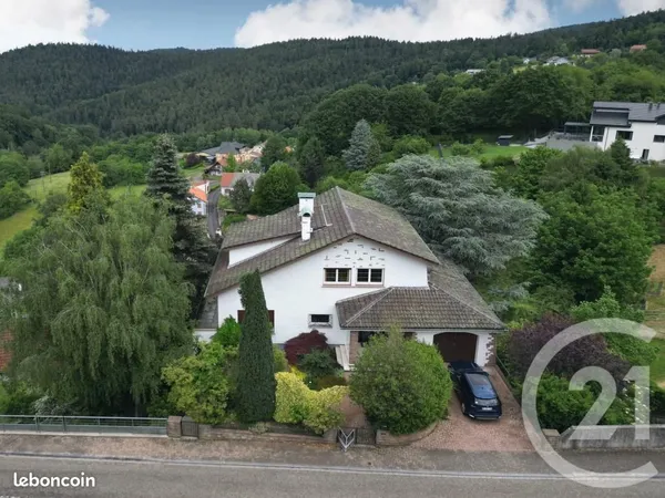 Villa 10 pièces 278 m²