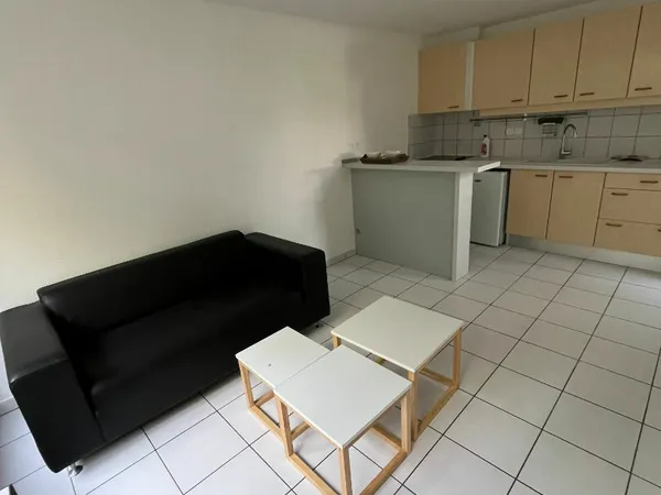 T2 - 7 bis rue des Frères Lumières 25000 BESANCON