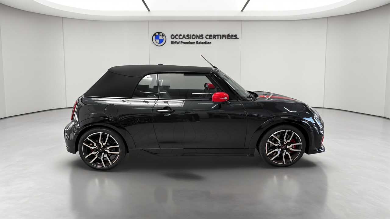 Mini Cooper Cabriolet JCW 231 ch DKG7 — photo 6