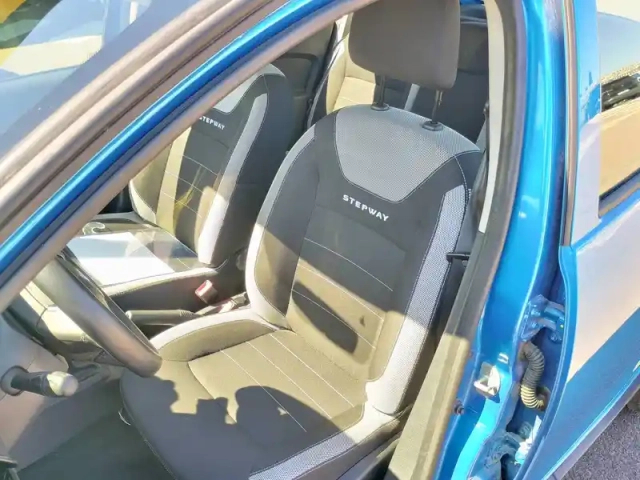 Dacia Sandero eco-g 100 — photo 9