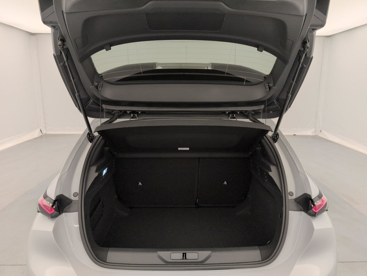 Peugeot 308 — photo 11