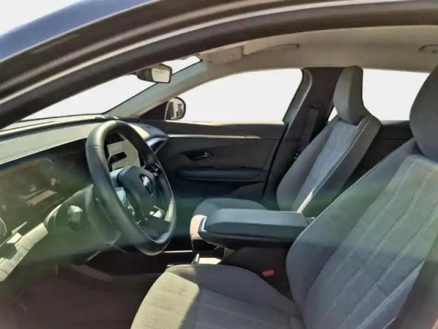 Renault Megane e-tech electric ev60 130ch evolution er optimum charge — photo 18