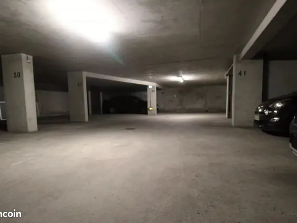 Places de parking en sous-sol sécurisé proche Part-dieu