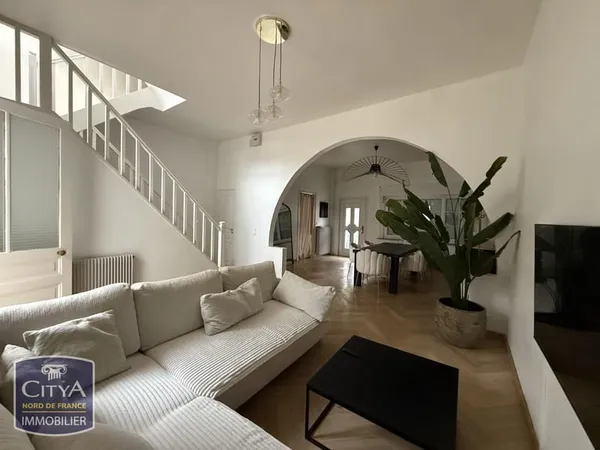 A LOUER -MAISON MEUBLE