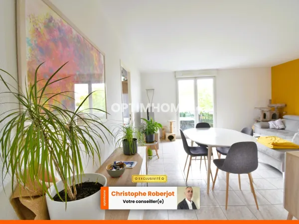 Joli appartement avec balcon et parking dans petite copropriété au pied de tous les commerces et tra
