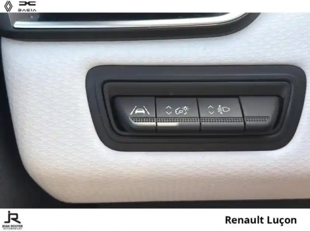 Renault Clio 1.0 tce 90ch evolution — photo 15
