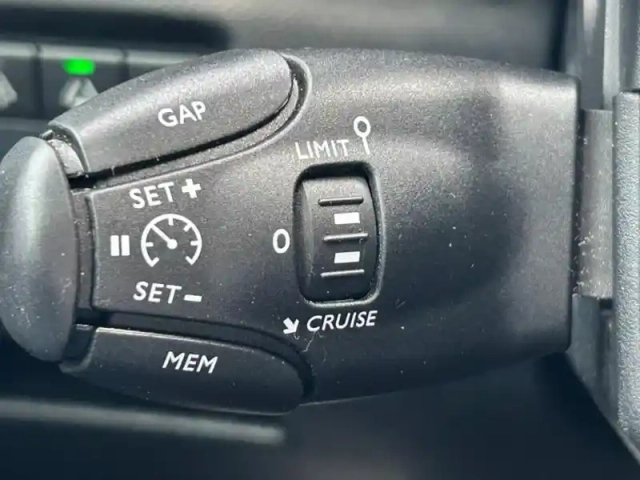 Citroën C5 Aircross puretech 130ch s&amp;s shine pack eat8 gps camera attelage — photo 12