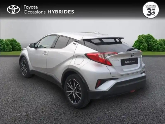 Toyota C-Hr 122h distinctive 2wd e-cvt rc18 — photo 2