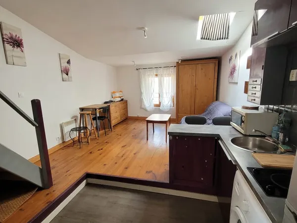 NARBONNE CV, PROCHE BLD GAMBETTA, SUPERBE STUDIO MEUBLE