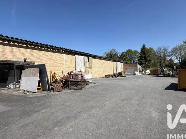 Terrain 2933 m²