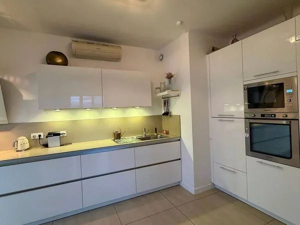 Appartement 5 pièces 149 m²
